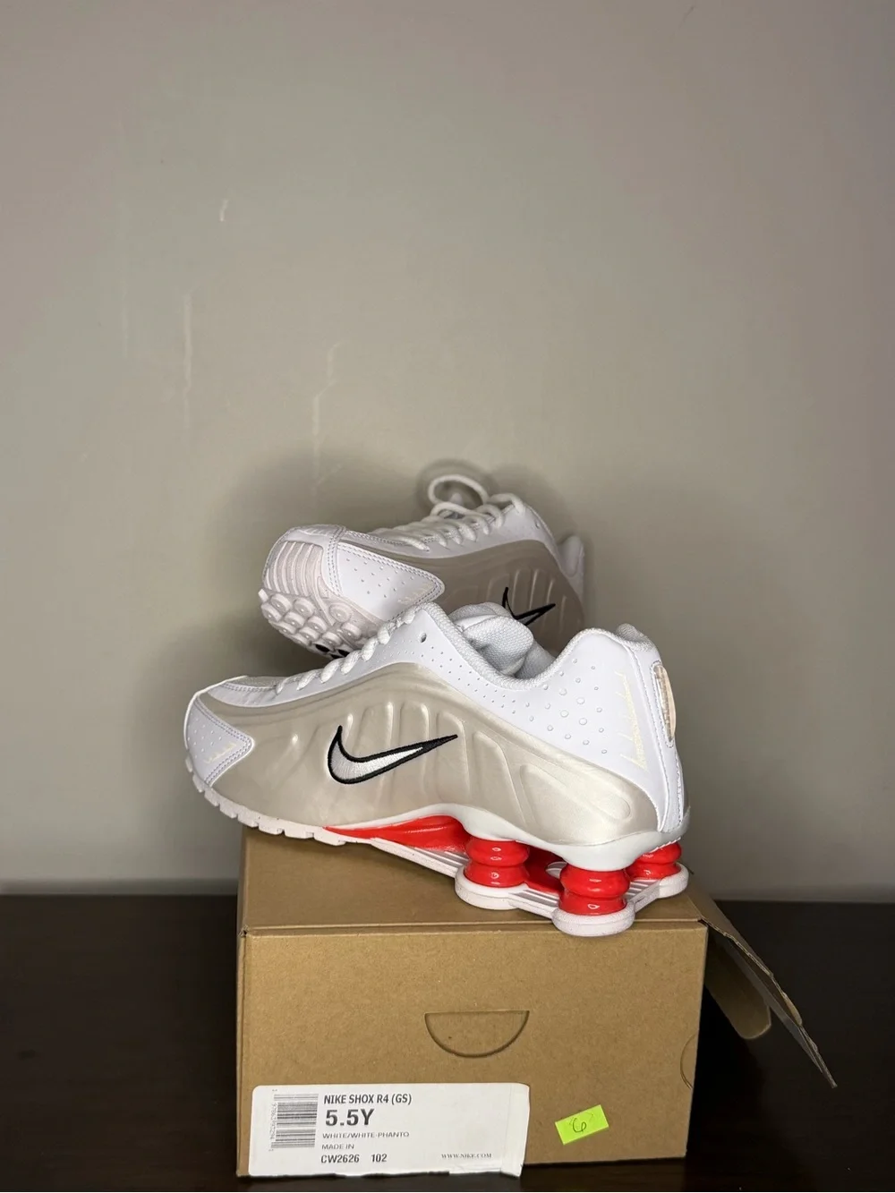 Nike Shox R4 GS